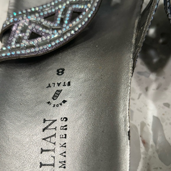 2 pairs of sandals - Picture 6 of 11